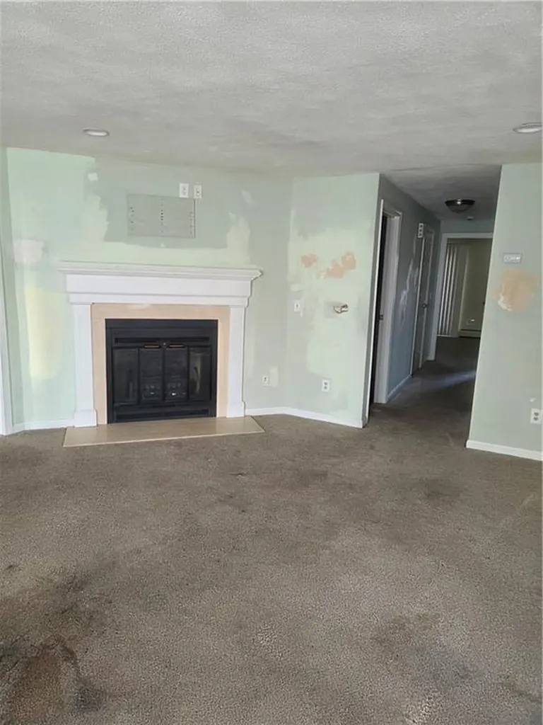 38 Stone Trail North Providence RI 02904