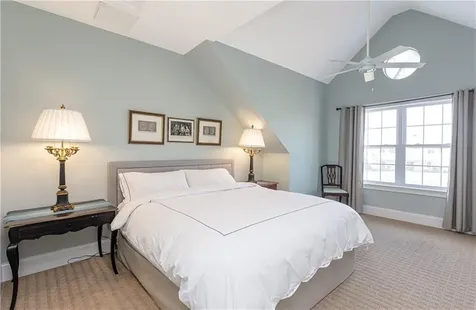 44 Wimbledon Circle Portsmouth RI 02871