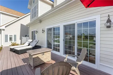 44 Wimbledon Circle Portsmouth RI 02871