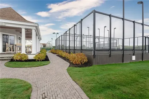 44 Wimbledon Circle Portsmouth RI 02871