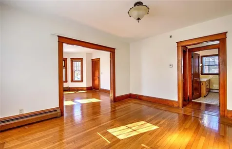 910 Hope Street Bristol RI 02809