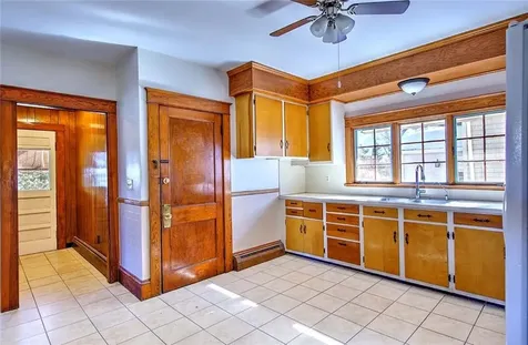 910 Hope Street Bristol RI 02809