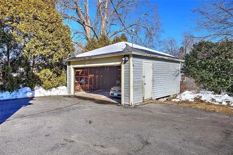 910 Hope Street Bristol RI 02809