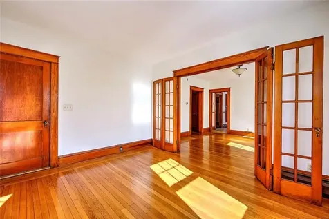 910 Hope Street Bristol RI 02809