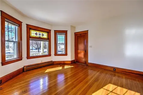 910 Hope Street Bristol RI 02809