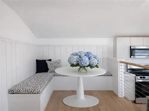 193 Seaconnet Boulevard Portsmouth RI 02871