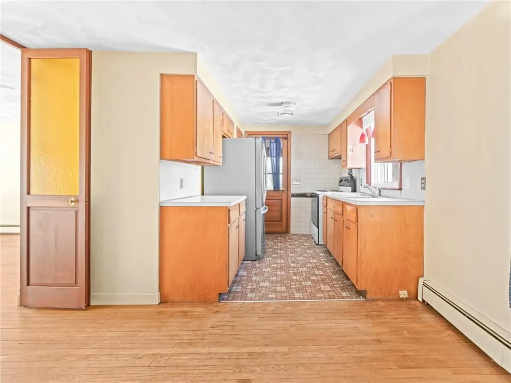 31 Archdale Drive Warwick RI 02889