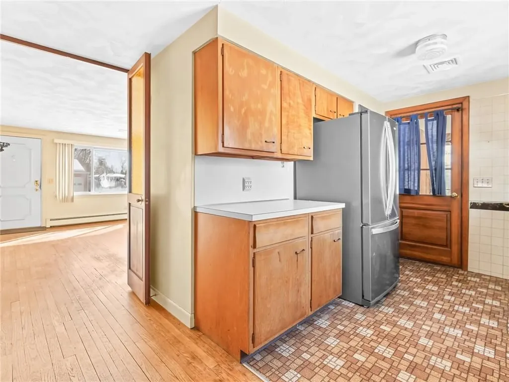 31 Archdale Drive Warwick RI 02889