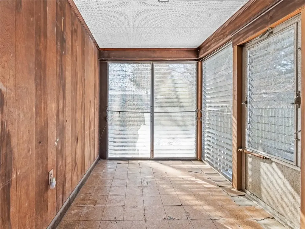 31 Archdale Drive Warwick RI 02889