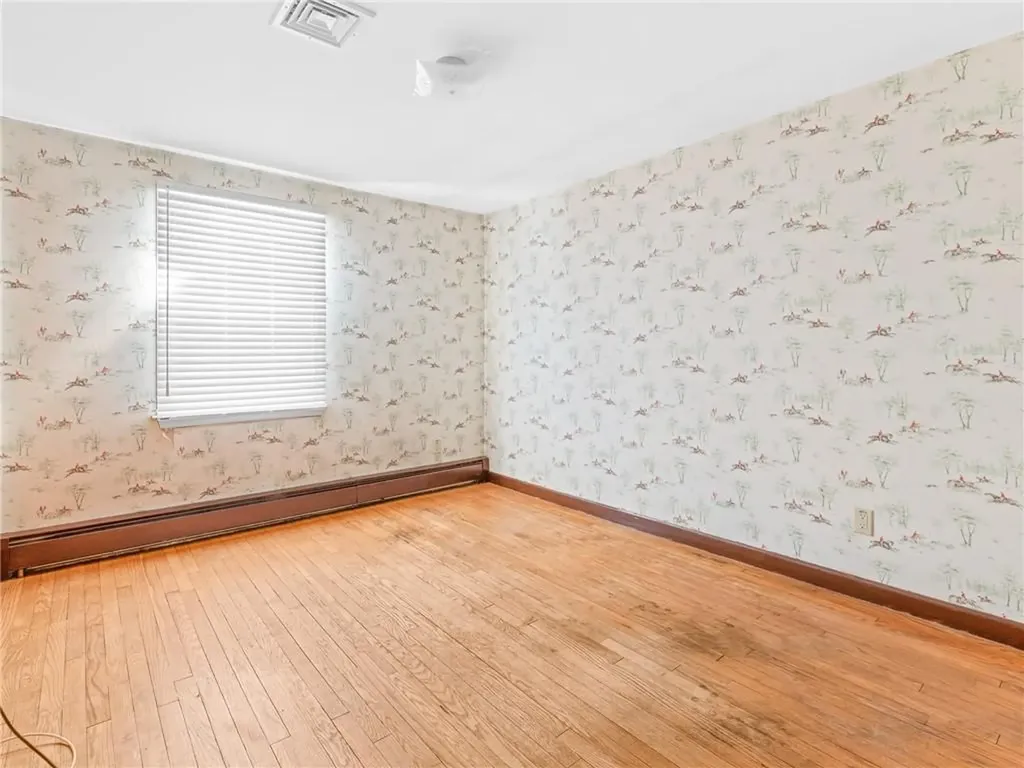 31 Archdale Drive Warwick RI 02889