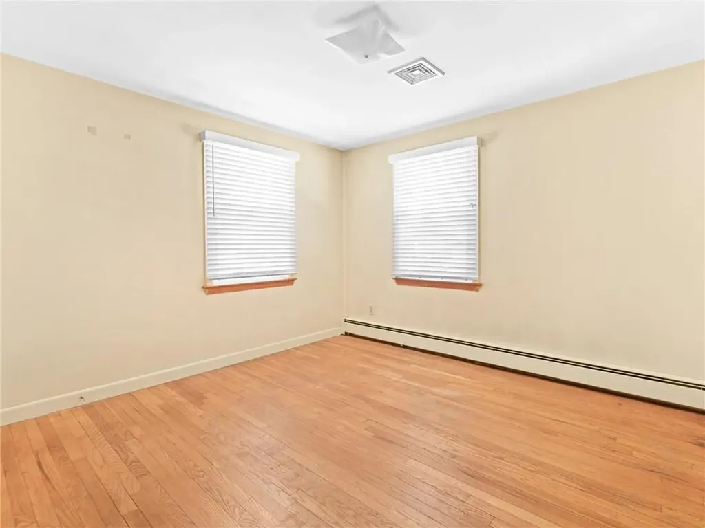 31 Archdale Drive Warwick RI 02889