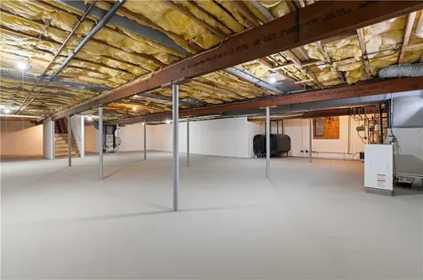 18 Peggy Lane Portsmouth RI 02871