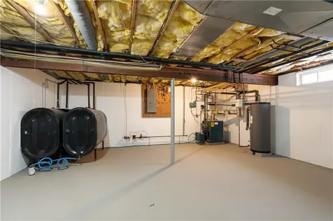 18 Peggy Lane Portsmouth RI 02871