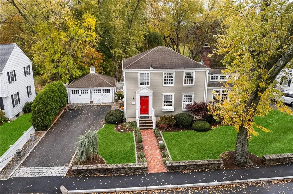 224 Centre Street East Providence RI 02916