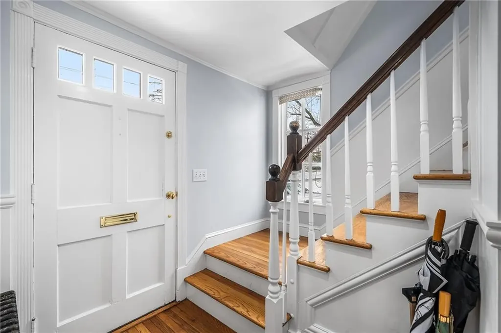 224 Centre Street East Providence RI 02916