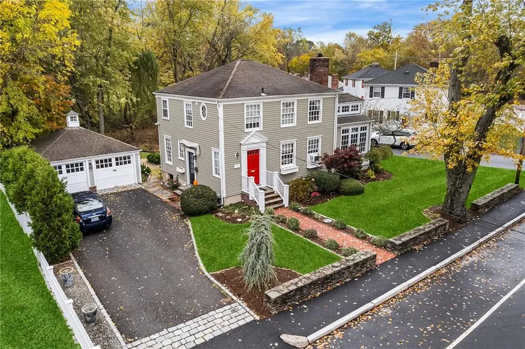 224 Centre Street East Providence RI 02916