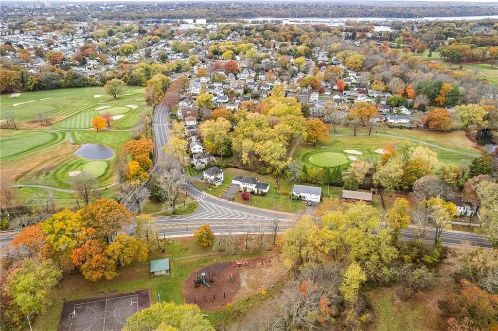 224 Centre Street East Providence RI 02916