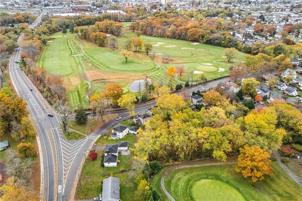 224 Centre Street East Providence RI 02916