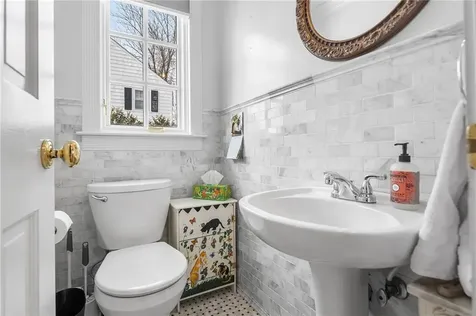 224 Centre Street East Providence RI 02916