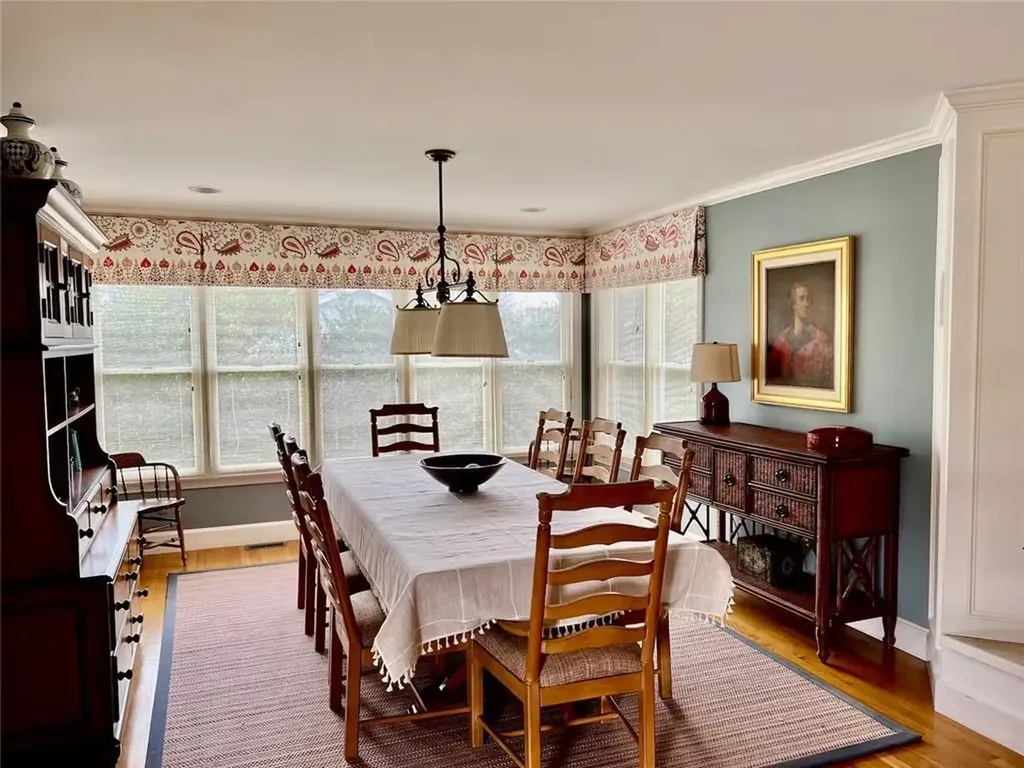 611 Wolcott Avenue Middletown RI 02842