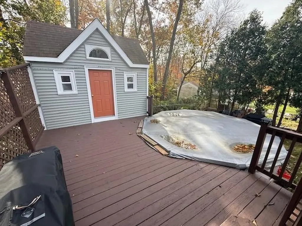 11 Woodside Avenue Cumberland RI 02864