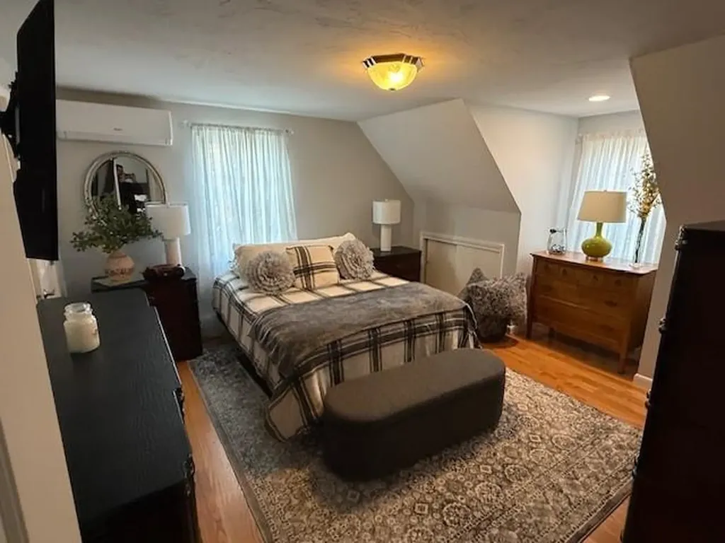 11 Woodside Avenue Cumberland RI 02864