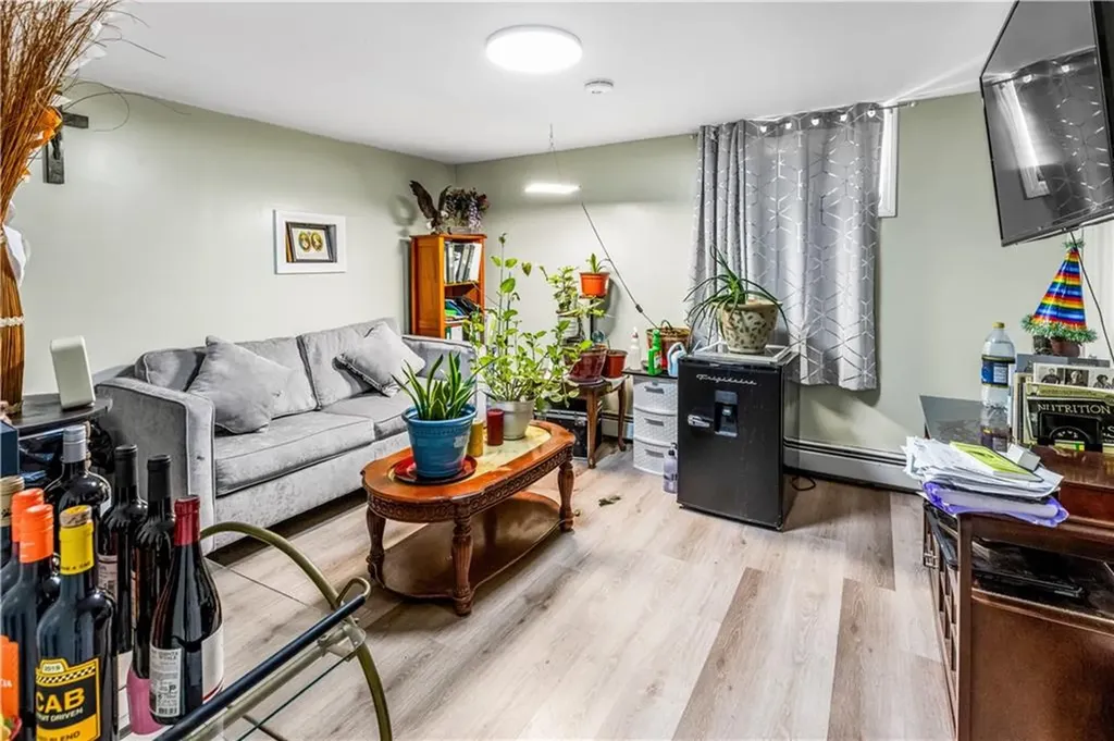 210 Lynch Street Providence RI 02908