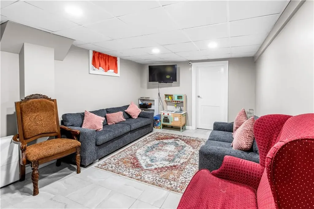 210 Lynch Street Providence RI 02908