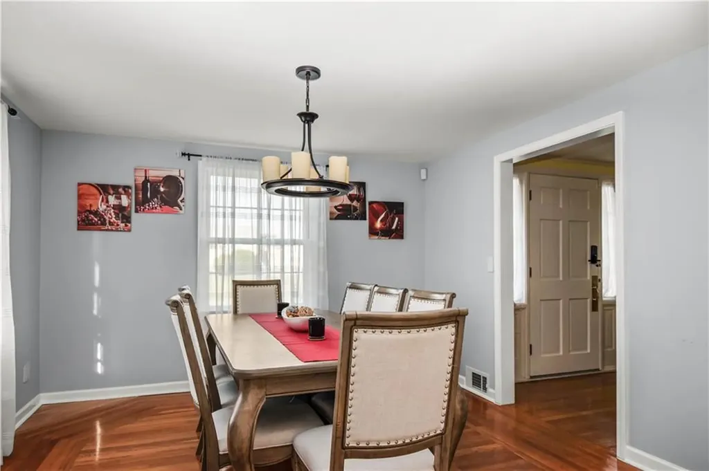 29 Poppy Drive Cranston RI 02920