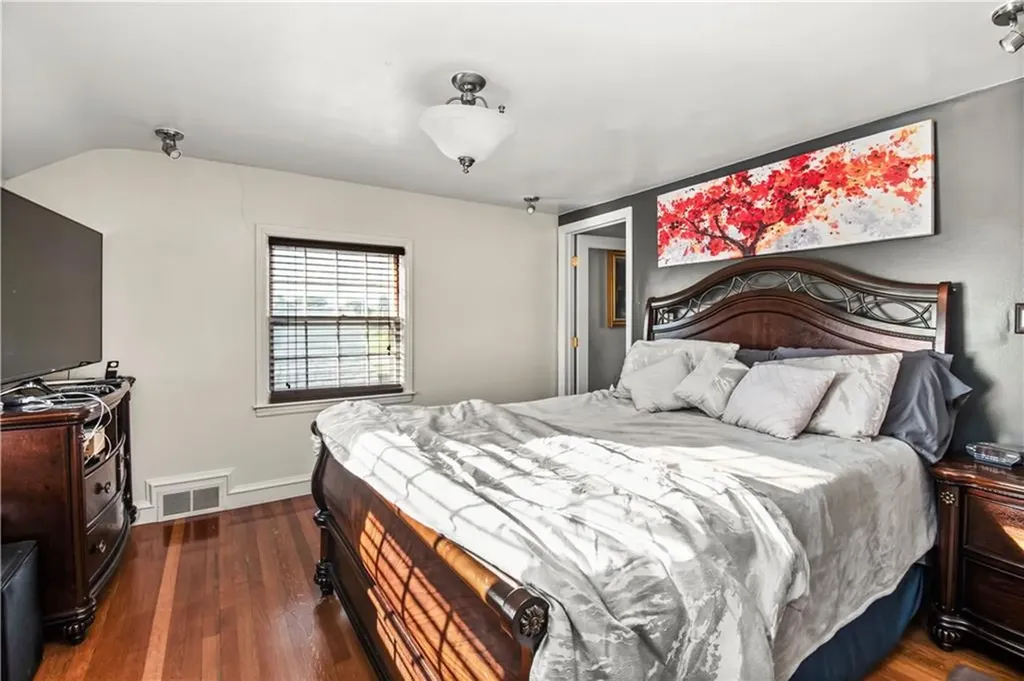 29 Poppy Drive Cranston RI 02920