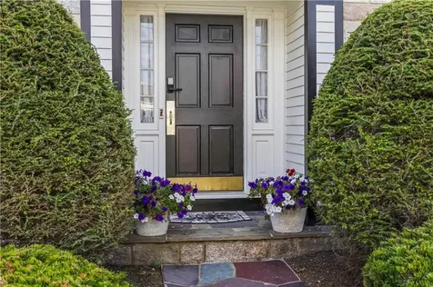 29 Poppy Drive Cranston RI 02920