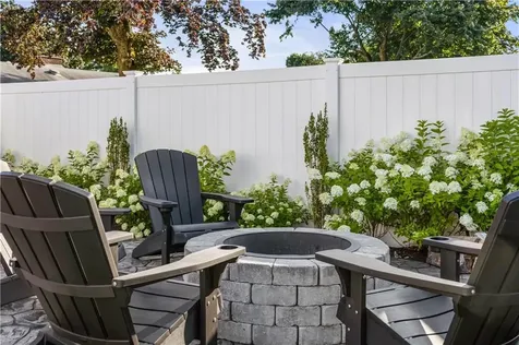 29 Poppy Drive Cranston RI 02920