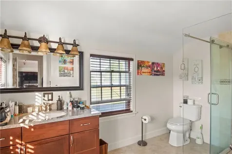 29 Poppy Drive Cranston RI 02920