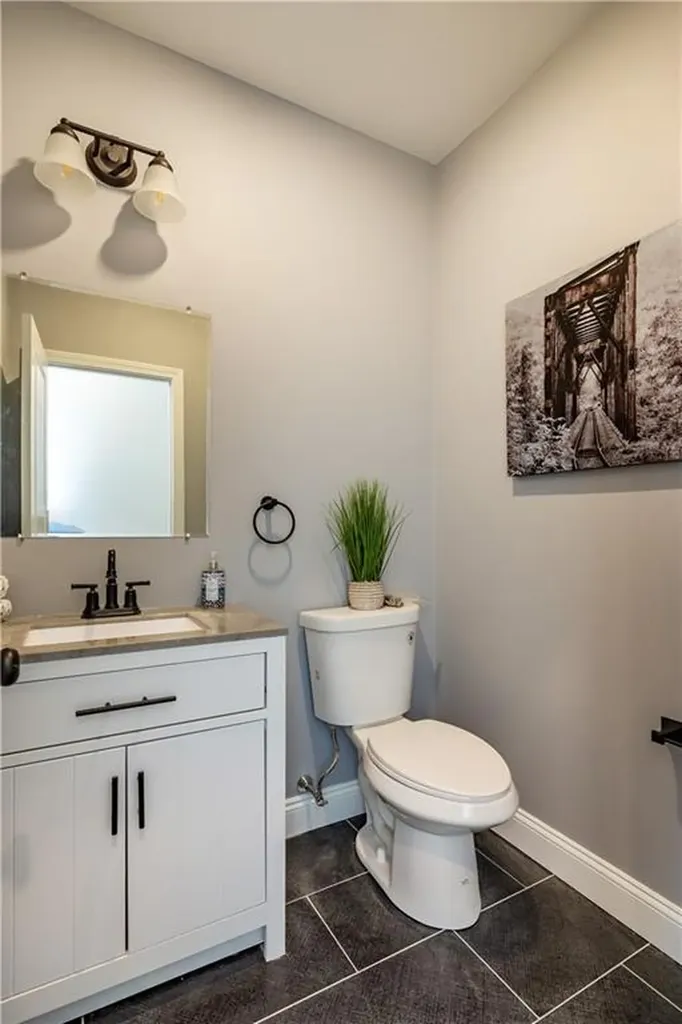 52 Bruce Lane Warwick RI 02886