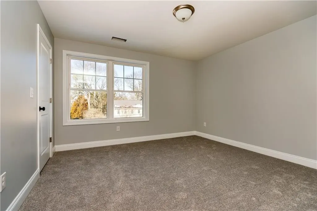 52 Bruce Lane Warwick RI 02886