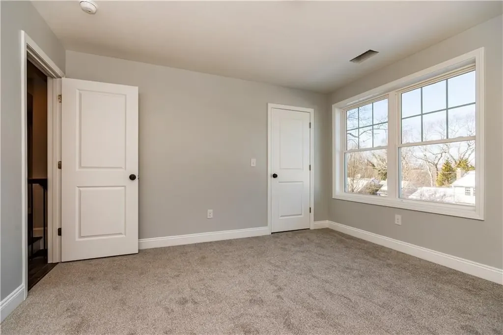 52 Bruce Lane Warwick RI 02886