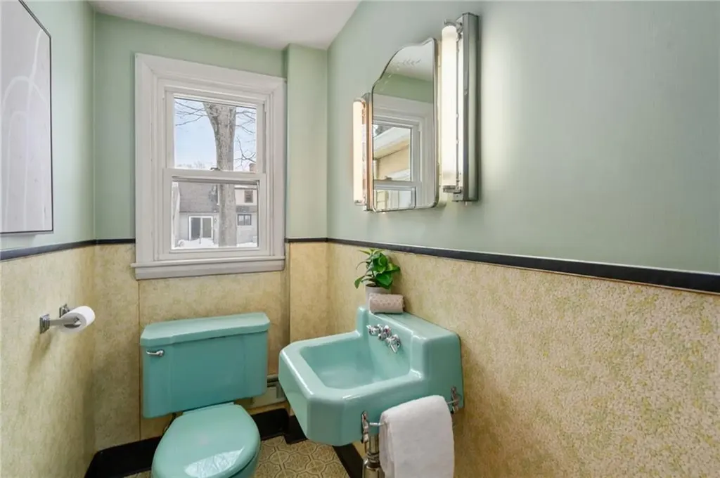 80 George Street Warwick RI 02888