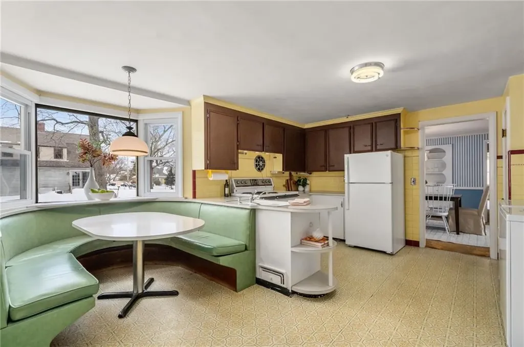 80 George Street Warwick RI 02888