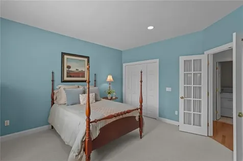 60 Woods Way North Kingstown RI 02852