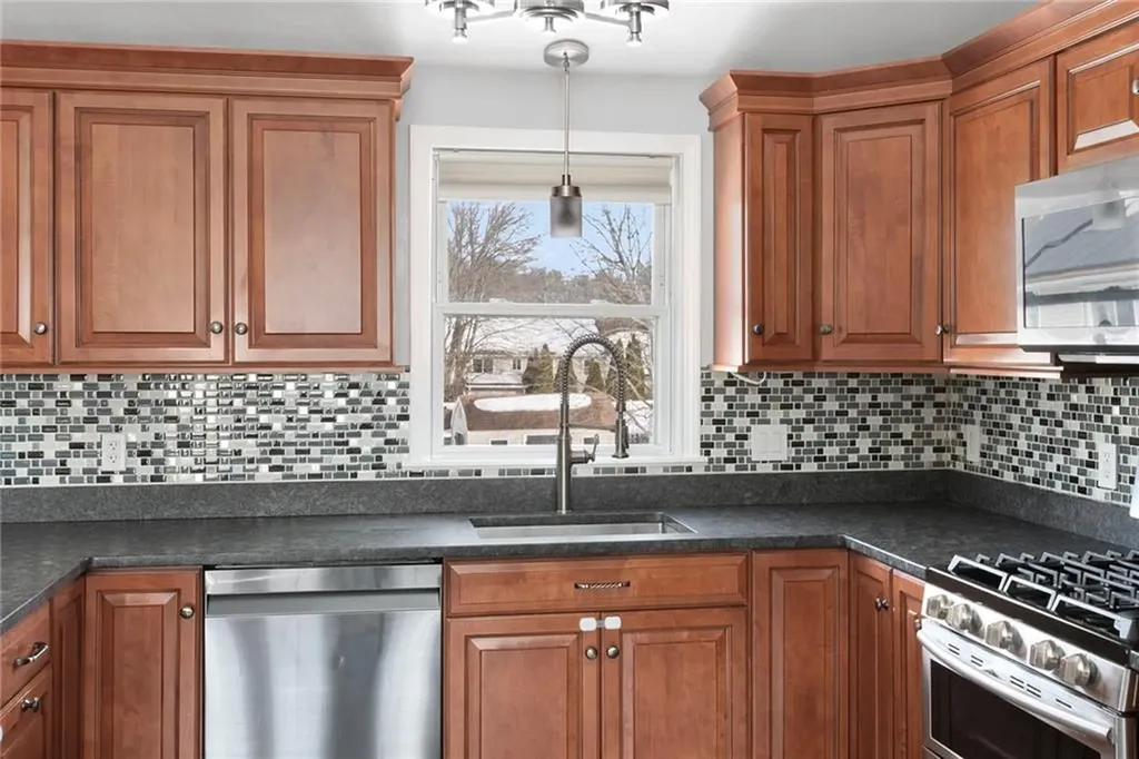 789 High Street Cumberland RI 02864