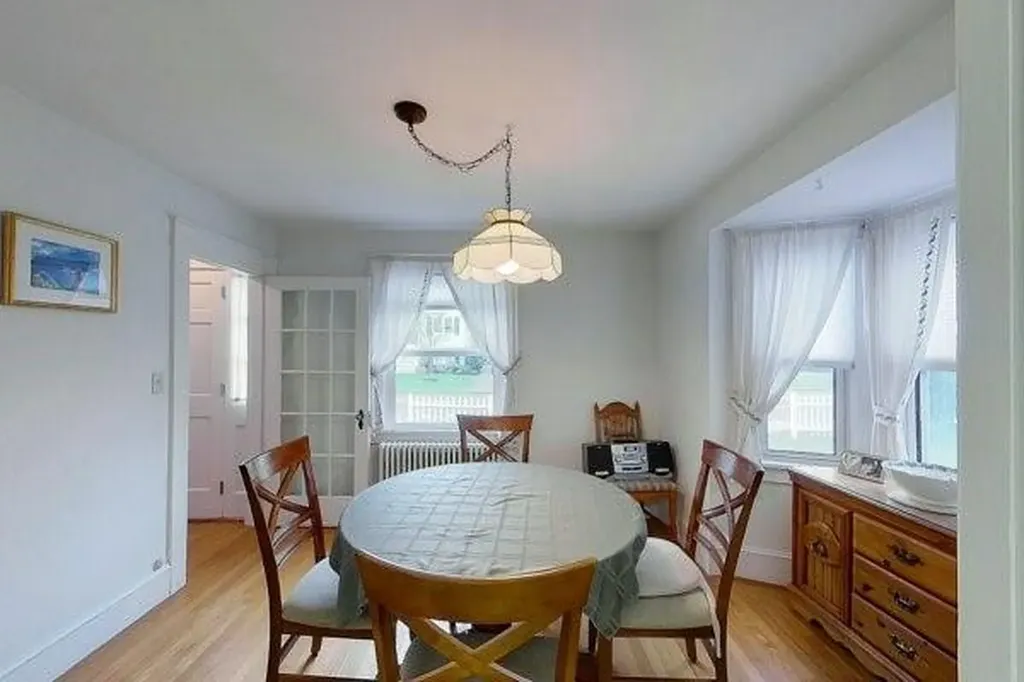 94 Eustis Avenue Newport RI 02840