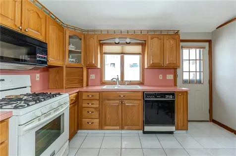 17 Tremont Street Street North Providence RI 02904