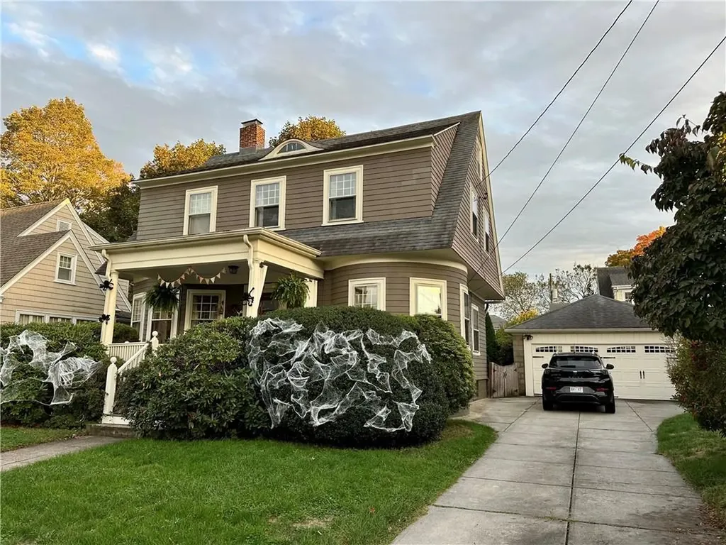172 Bluff Avenue Cranston RI 02905