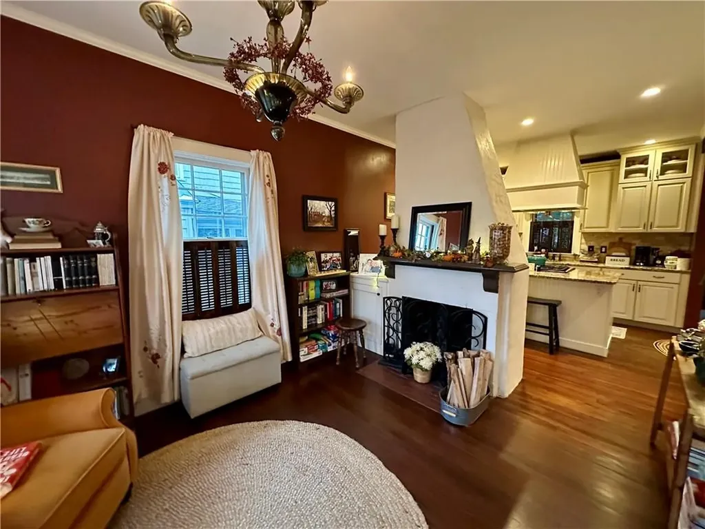 172 Bluff Avenue Cranston RI 02905