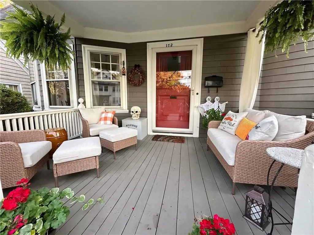 172 Bluff Avenue Cranston RI 02905