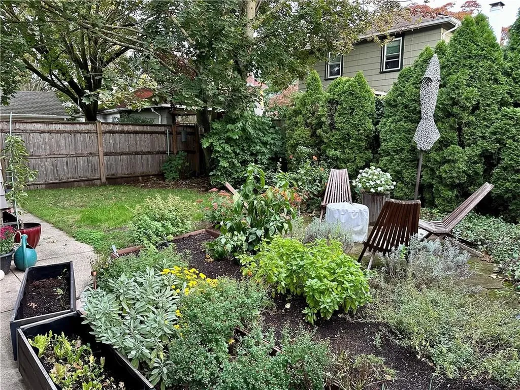 172 Bluff Avenue Cranston RI 02905