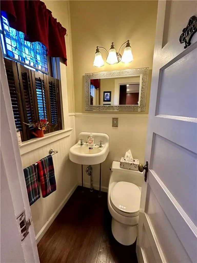 172 Bluff Avenue Cranston RI 02905