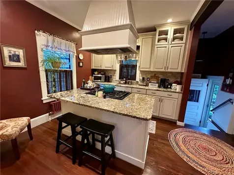 172 Bluff Avenue Cranston RI 02905