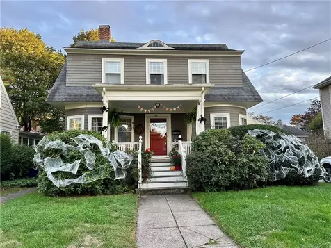 172 Bluff Avenue Cranston RI 02905