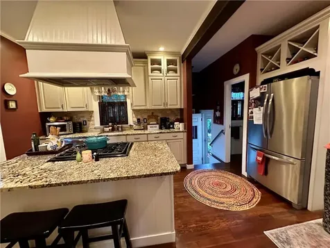 172 Bluff Avenue Cranston RI 02905